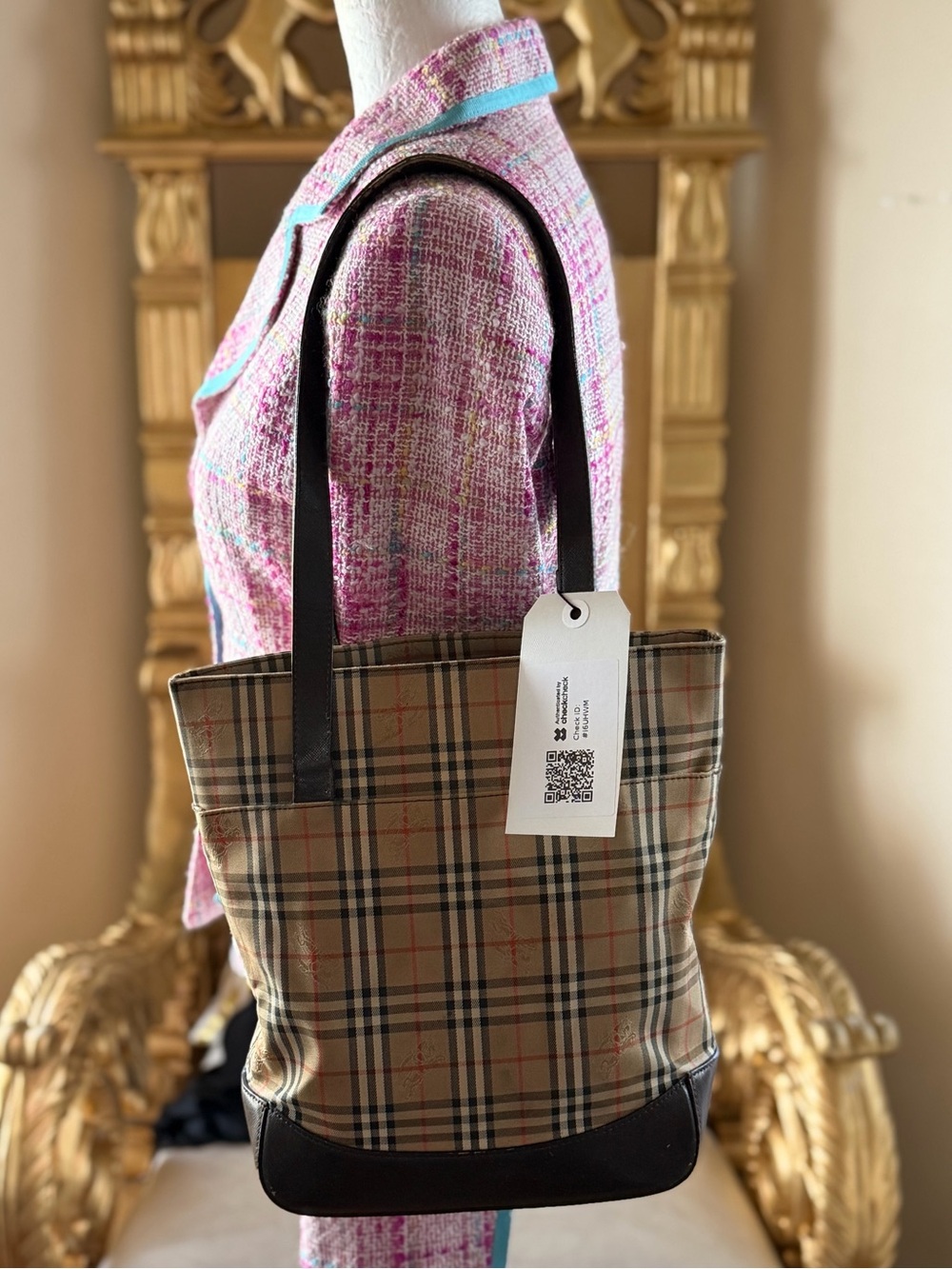 Pre-Owned Burberry Beige Plaid Tote with Brown Leather Trim with COA - Picture 7 of 9